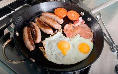 kalamangan at kahinaan ng diyeta ng keto